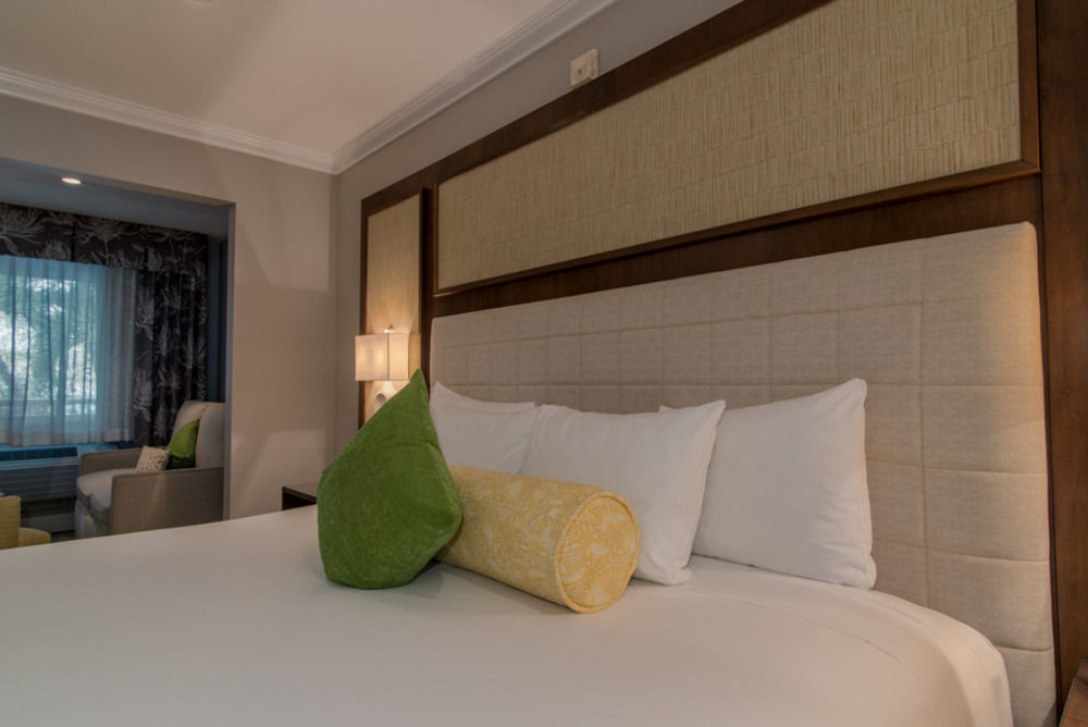 קי וסט Almond Tree Inn - Adults Only מראה חיצוני תמונה